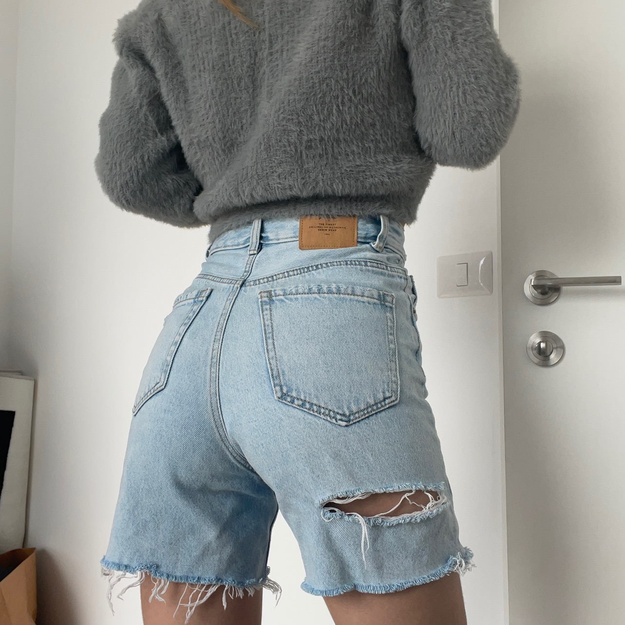 Size 32 eur 
Stradivarius 
New 
Only worn once
120₪ 