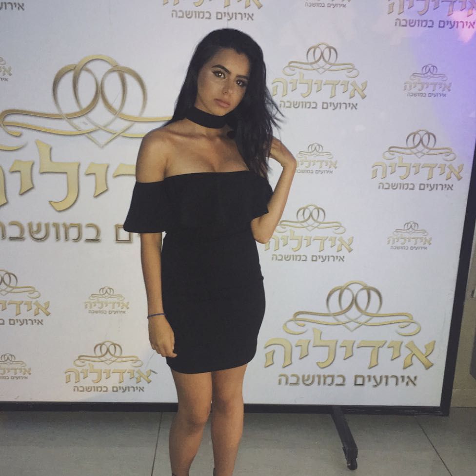 שמלת צ׳וקר שחורה