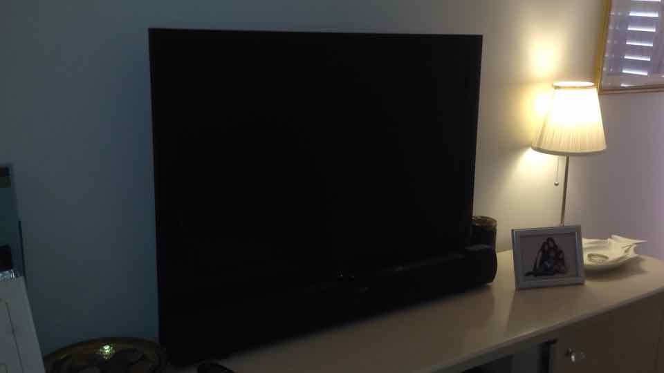 LG TV scarlet 39" מתאימה לחדר שינה חדשה לחלוטין. T