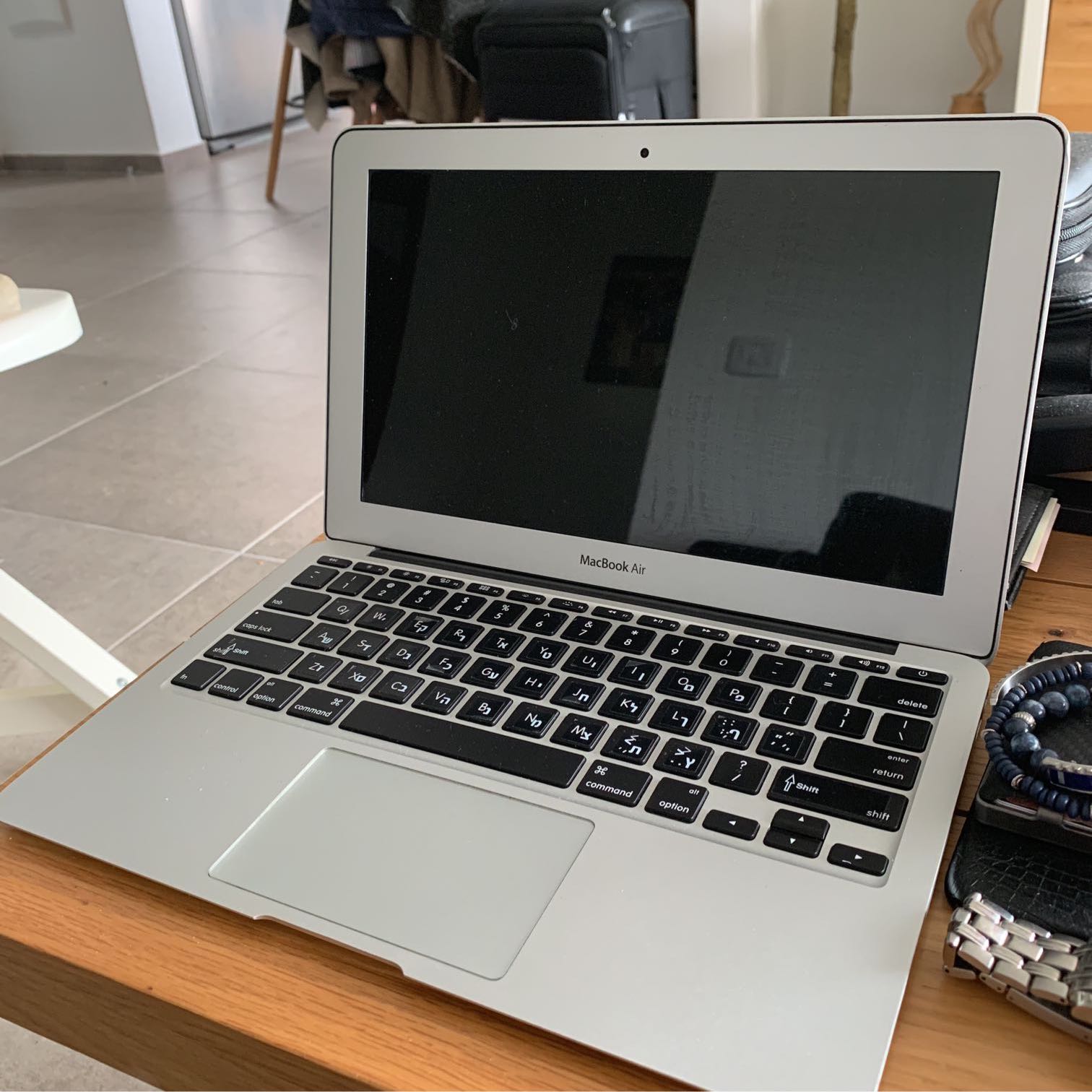 MacBook Air 11”