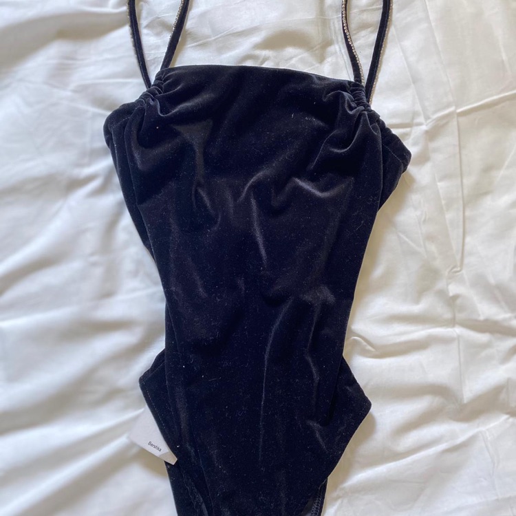 בגד גוף עם כתפיות יהלומים s-xs