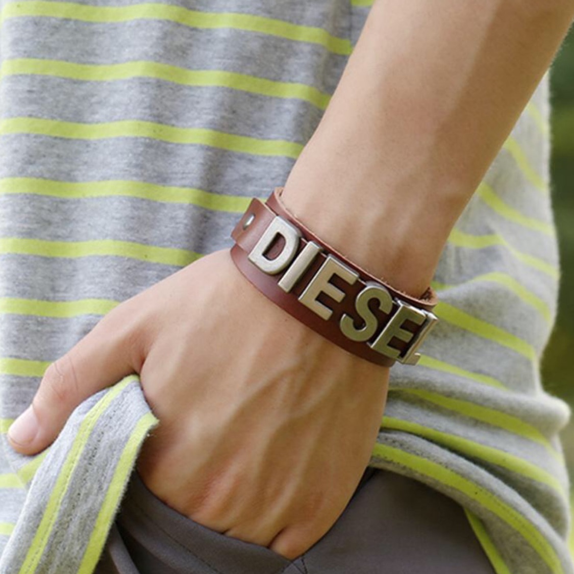 צמיד ᴅɪᴇsᴇʟ מעור אמיתי חדש לגמרי בניילון!