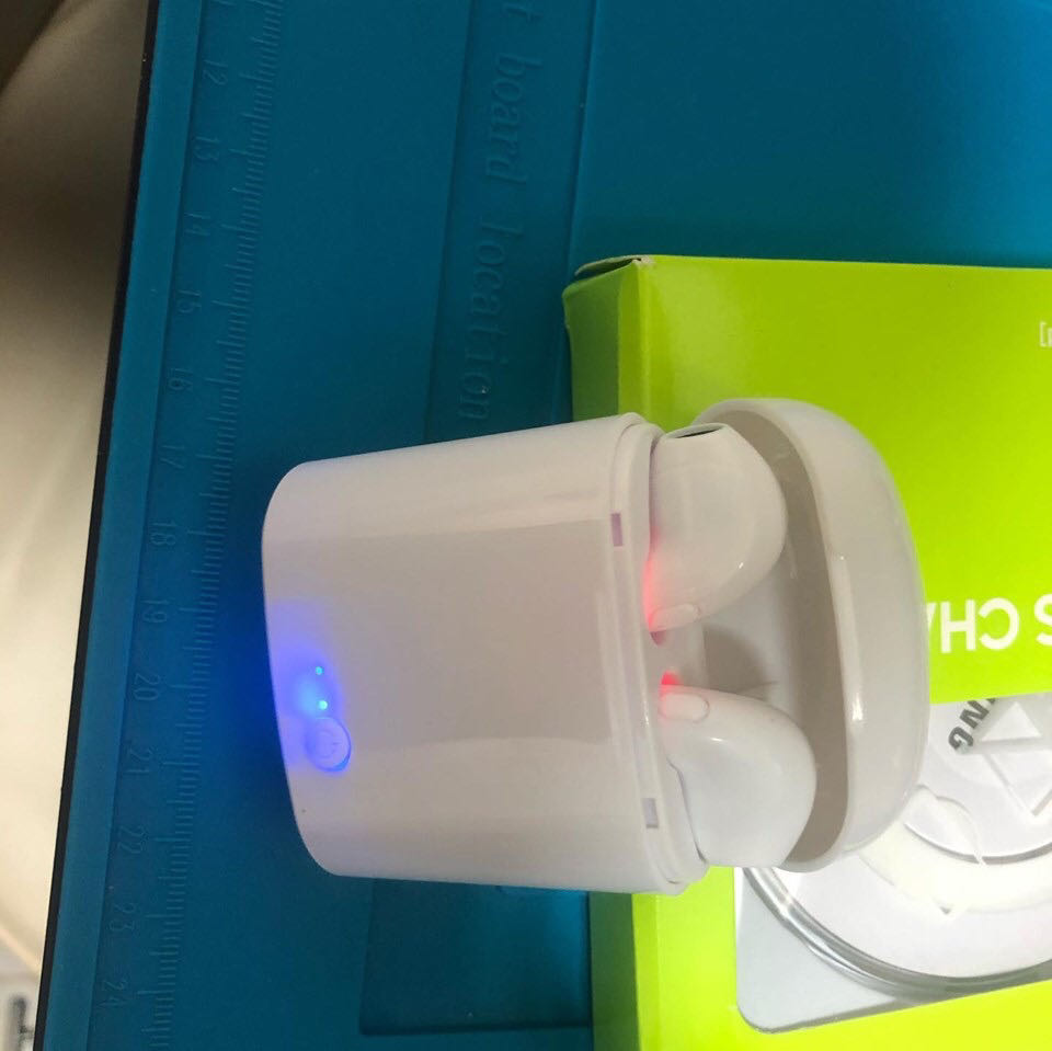 אוזניות בלוטוס airpods