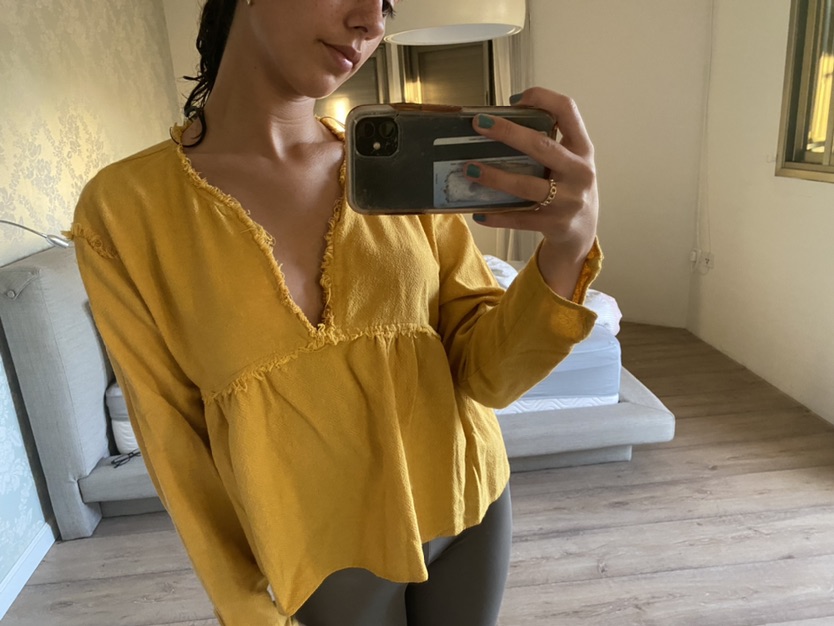 חולצה צהובה מזארה 60 שח