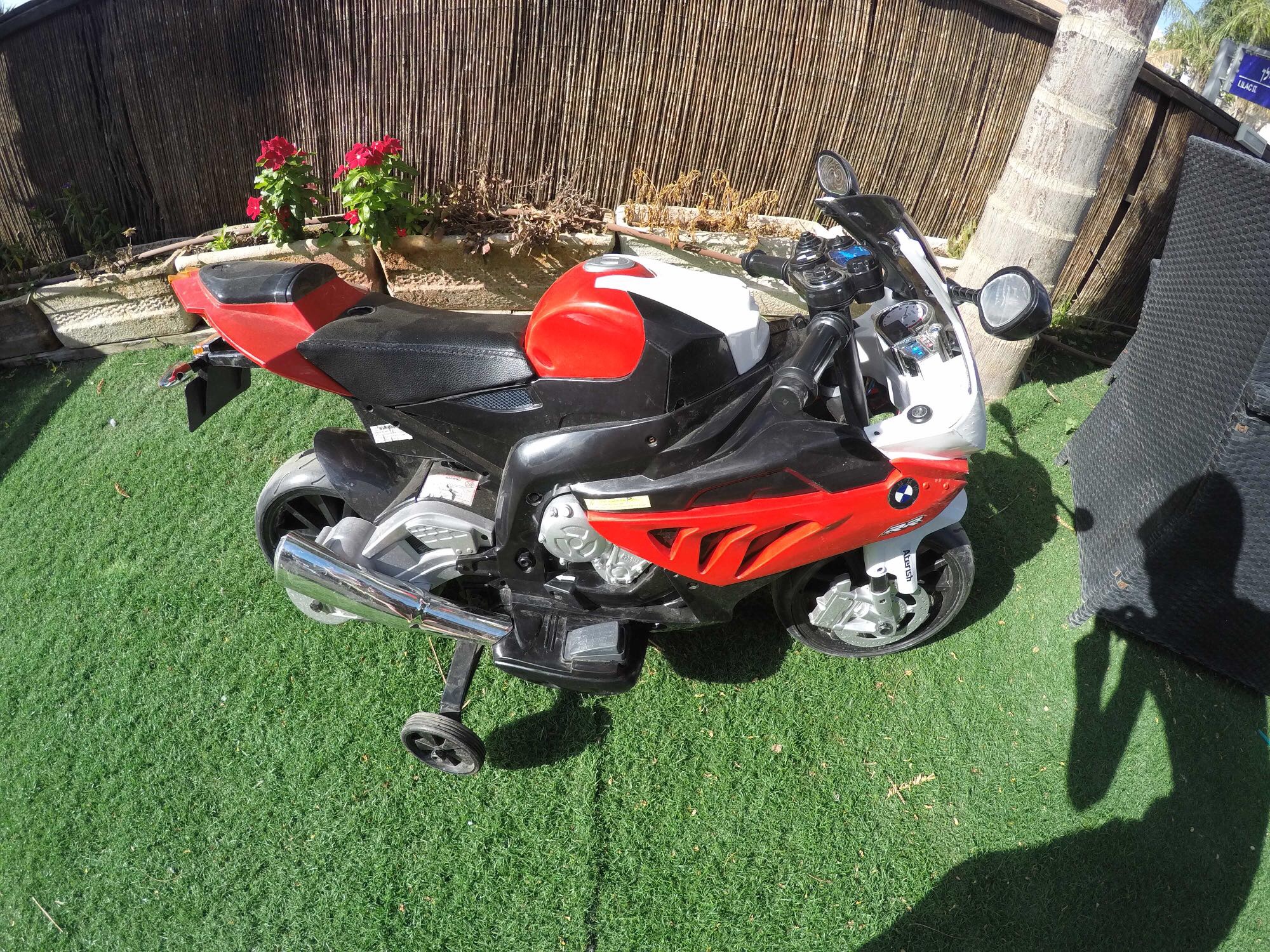 אופנוע 12v לילדים