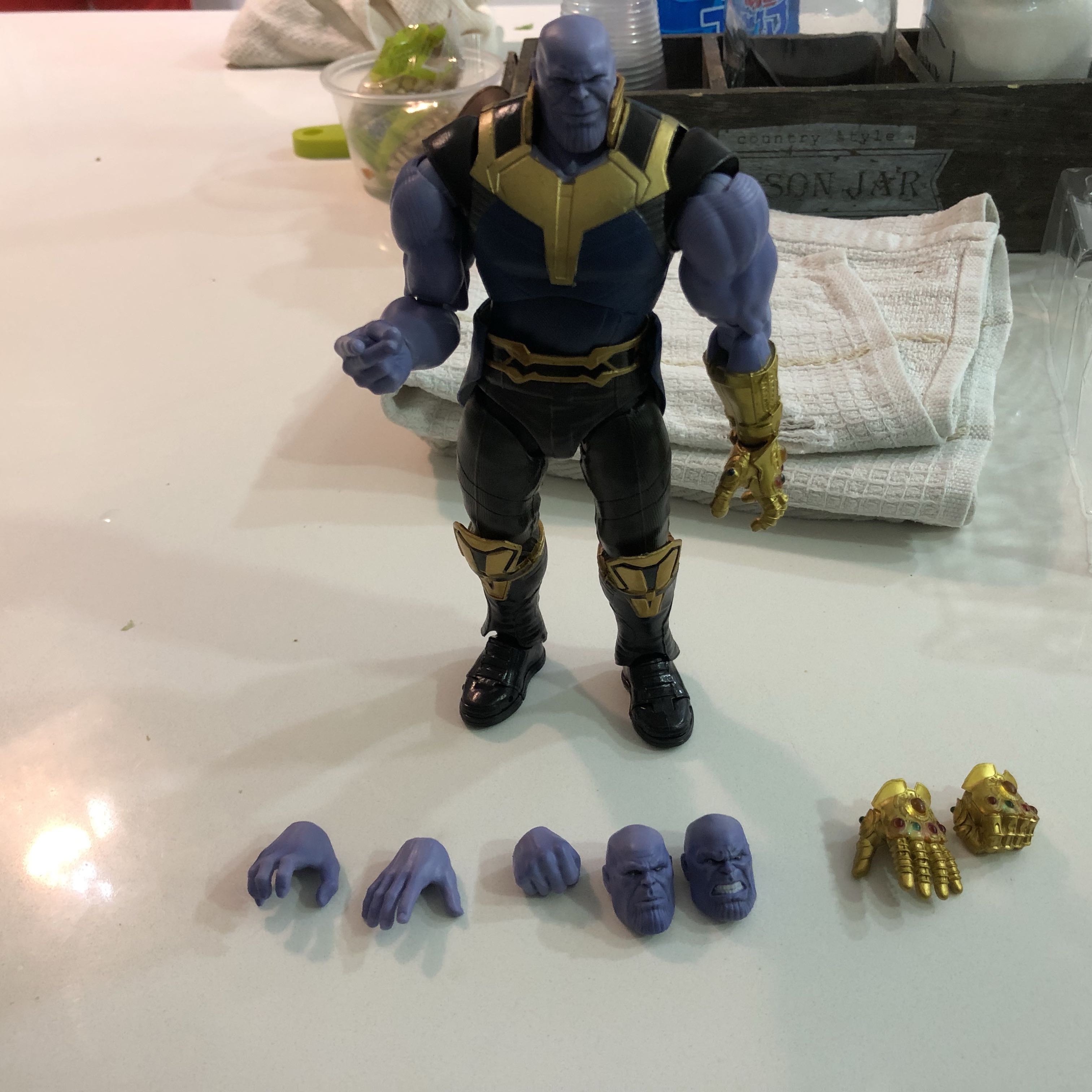 Thanos SHF Marvel