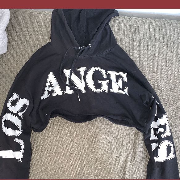 חולצות מידות XS כל אחת 30₪