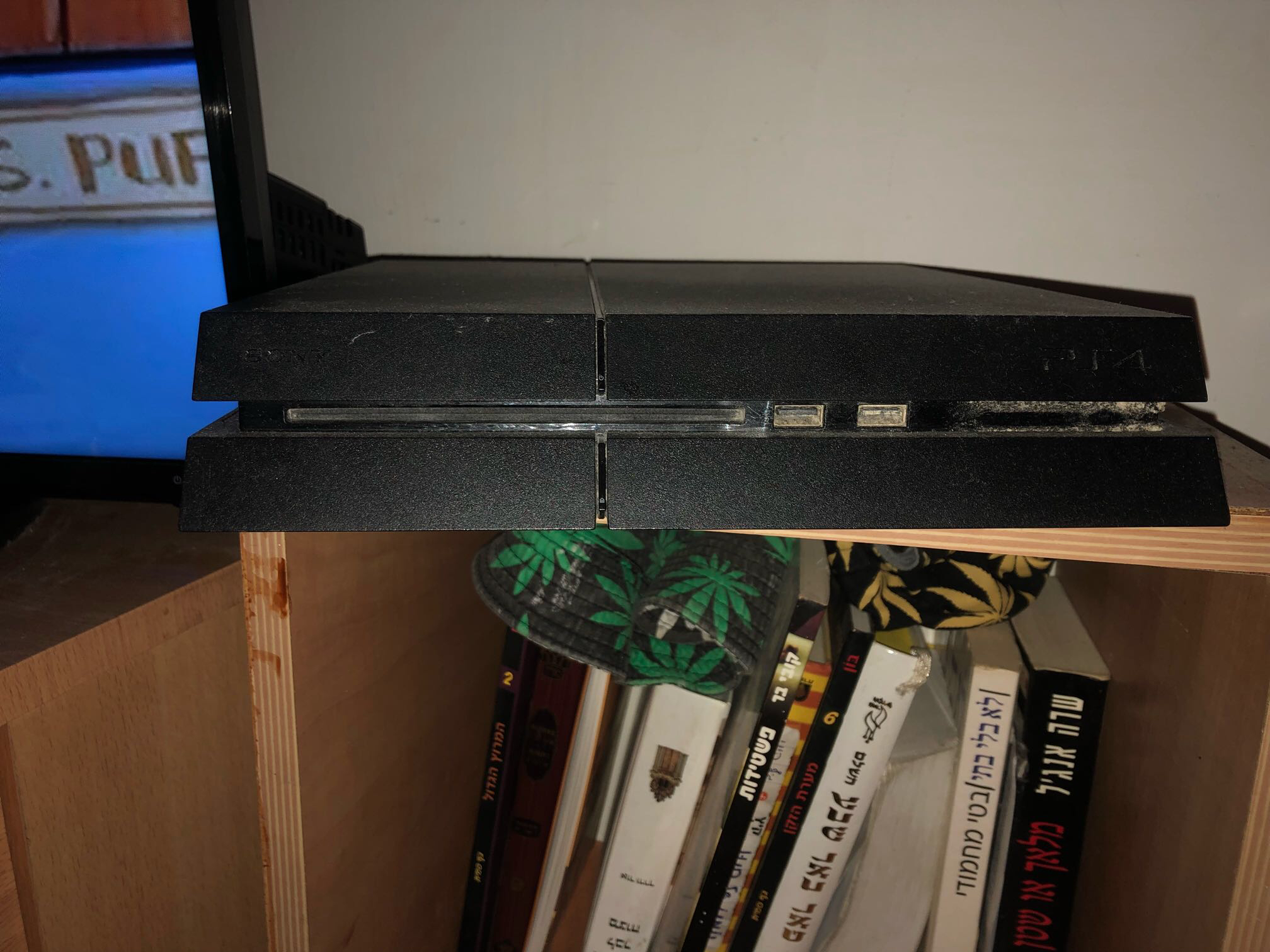 סוני 4 למכירה