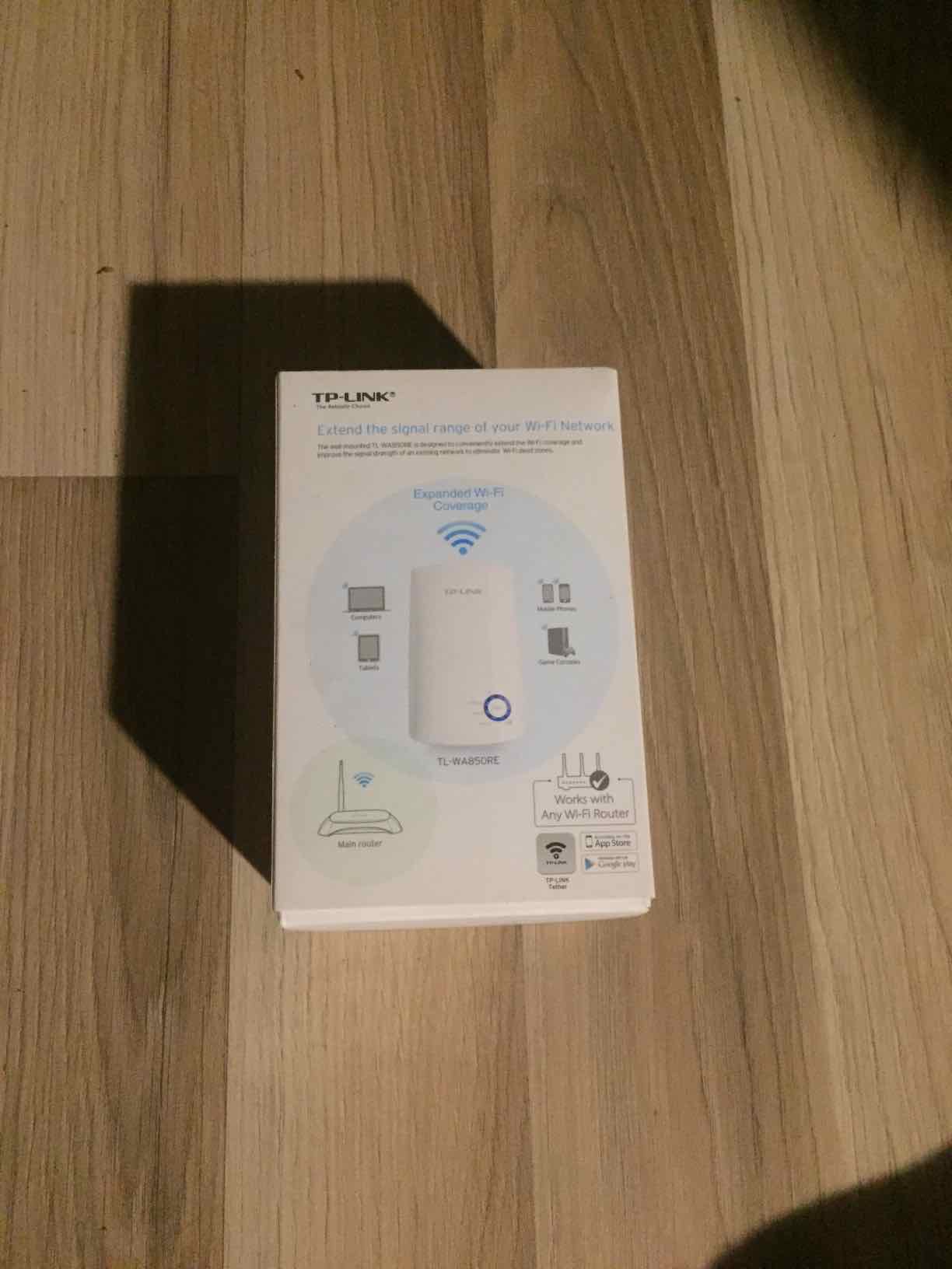 לבן TP-Link תיבת Wi-Fi Extender