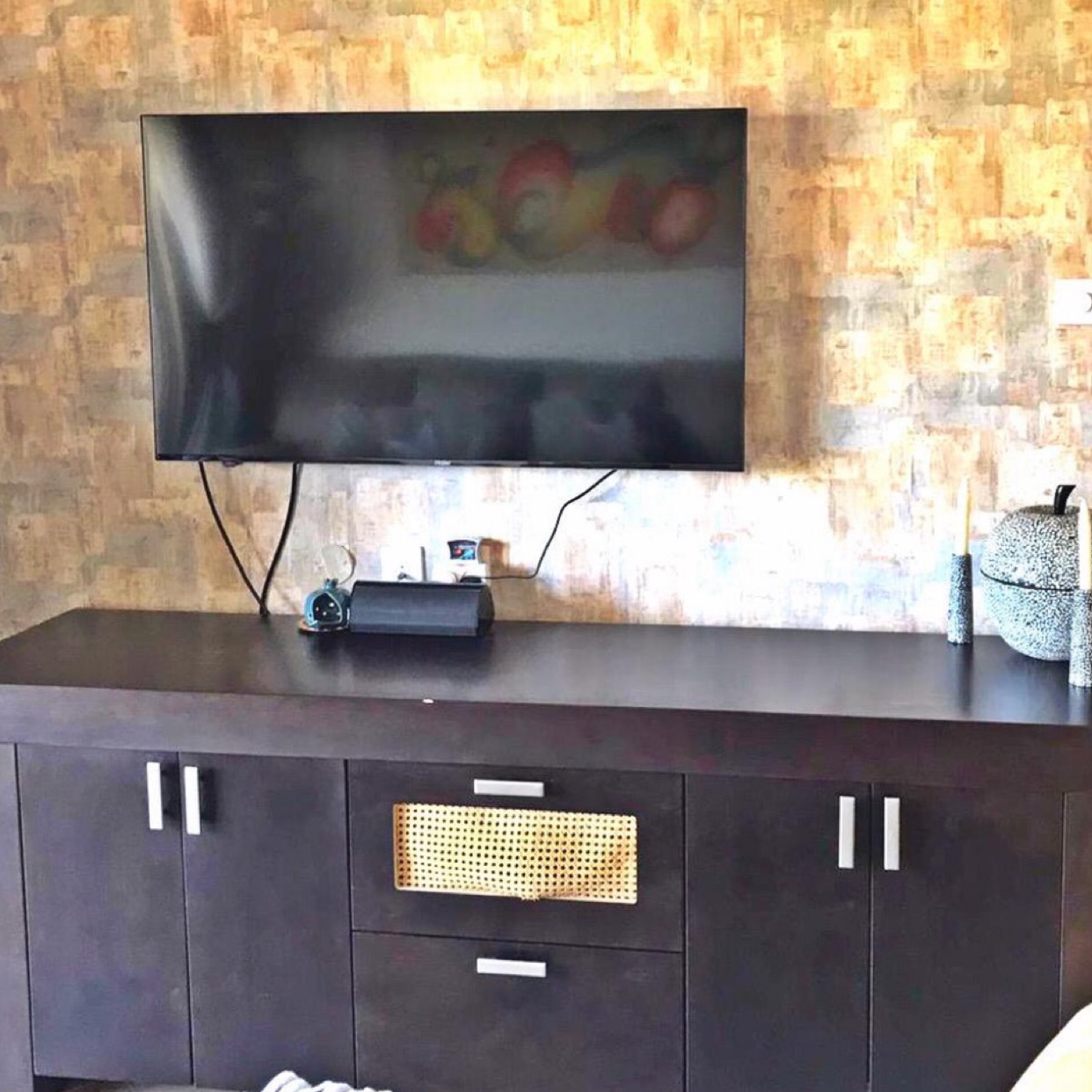 ריהוט שמור בקנאות לסלון במחיר גמיש