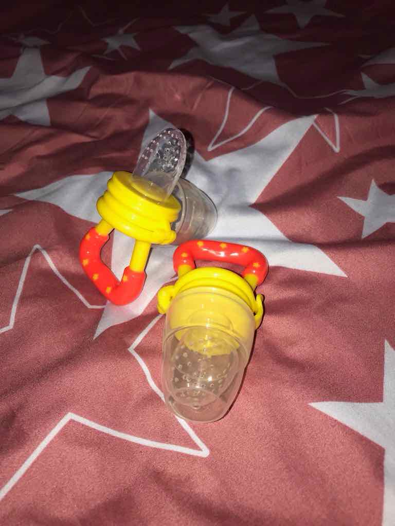 מוצץ האכלה לתינוק