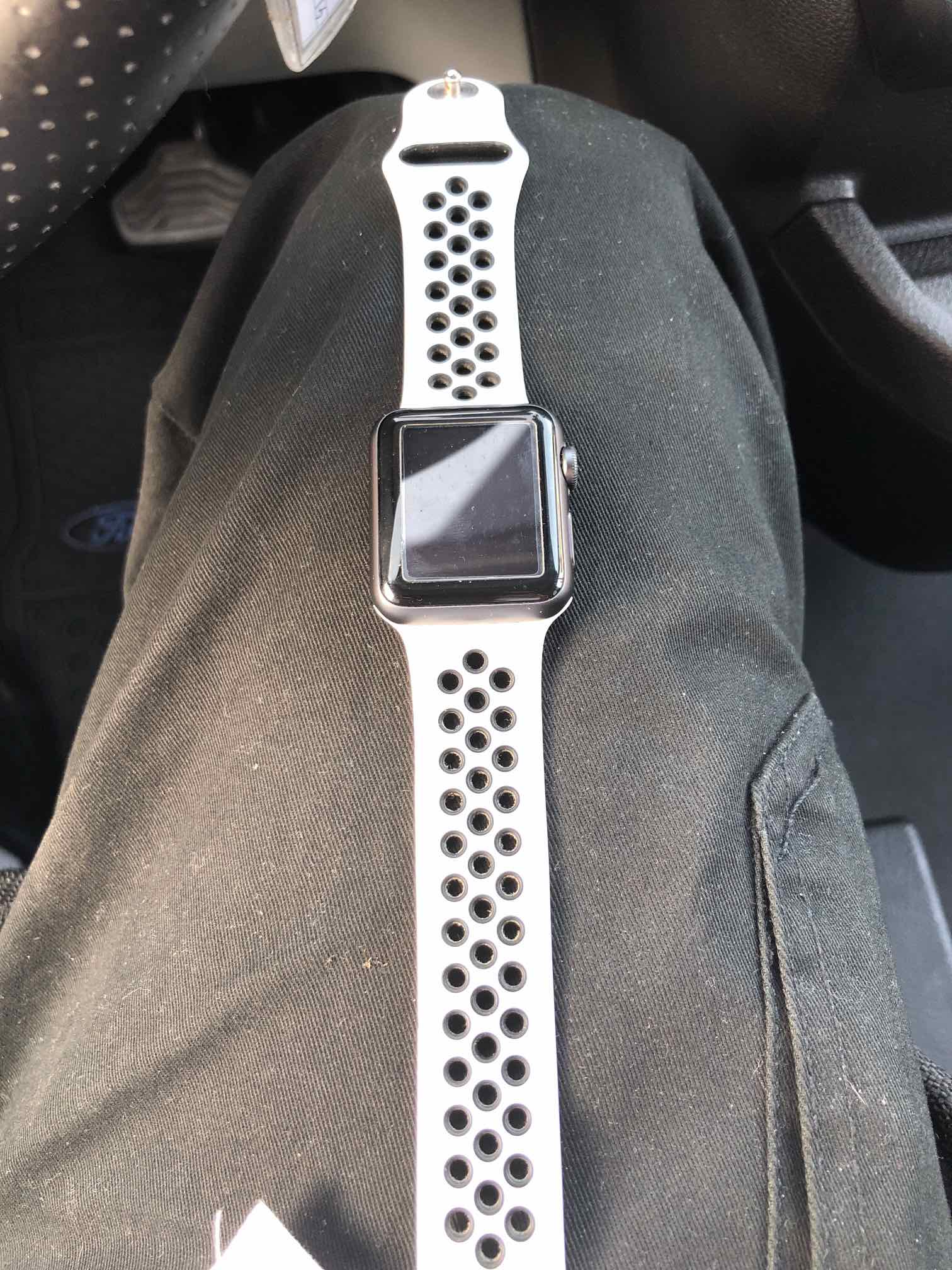 אפל wach