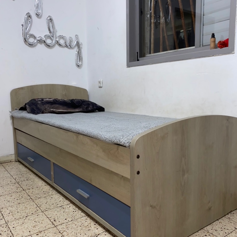 חדר שינה לילדים / נוער קומפלט מחברת ברזילאי. 