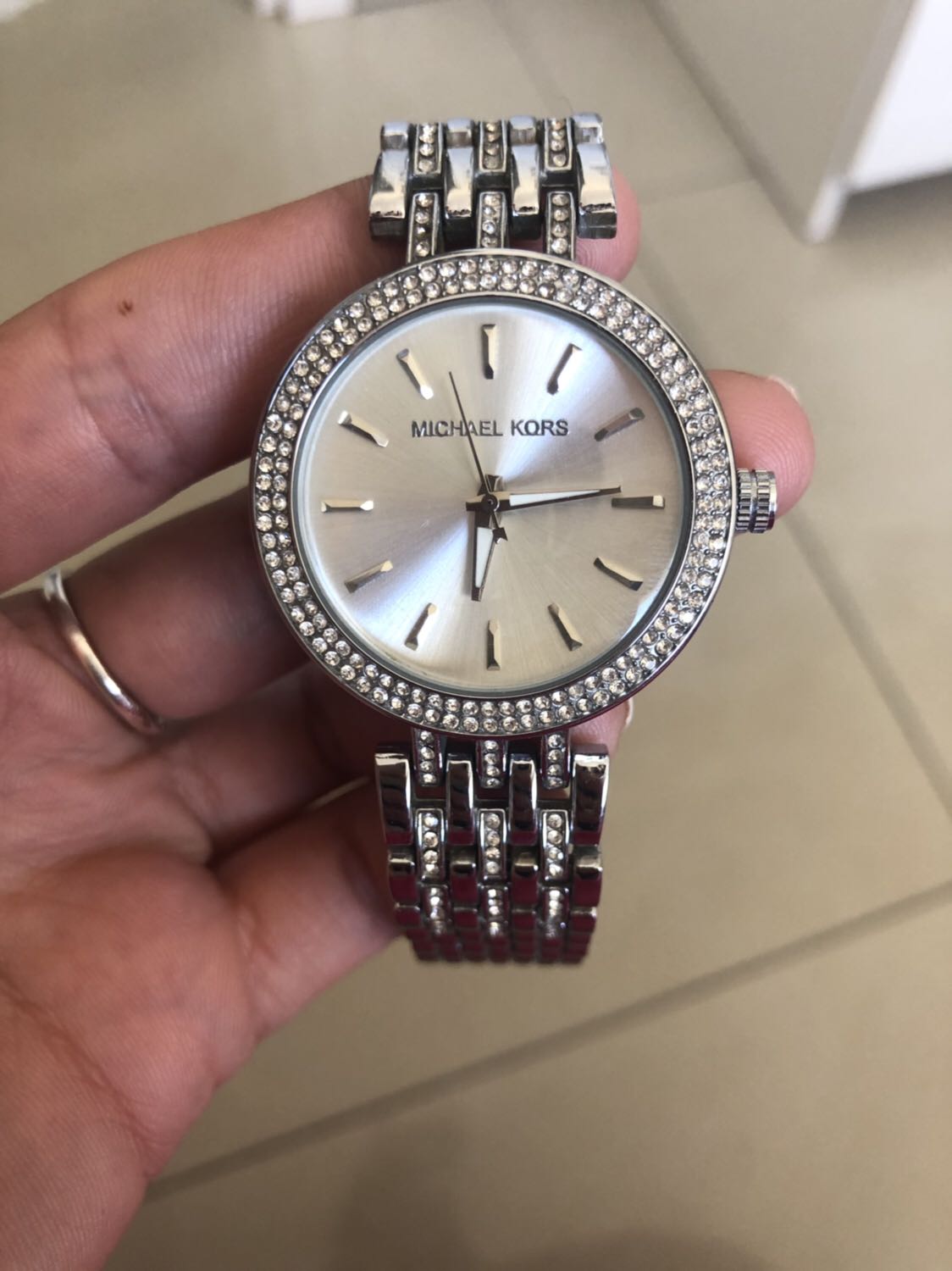 שעון מייקל קורס מהמם