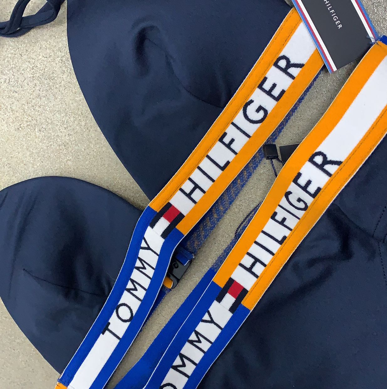 פריטים מושלמים של קלווין טומי ועוד ❤️