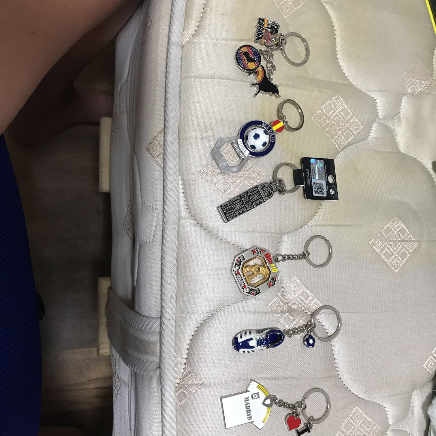 מחזיקי מפתחות ממדריד 