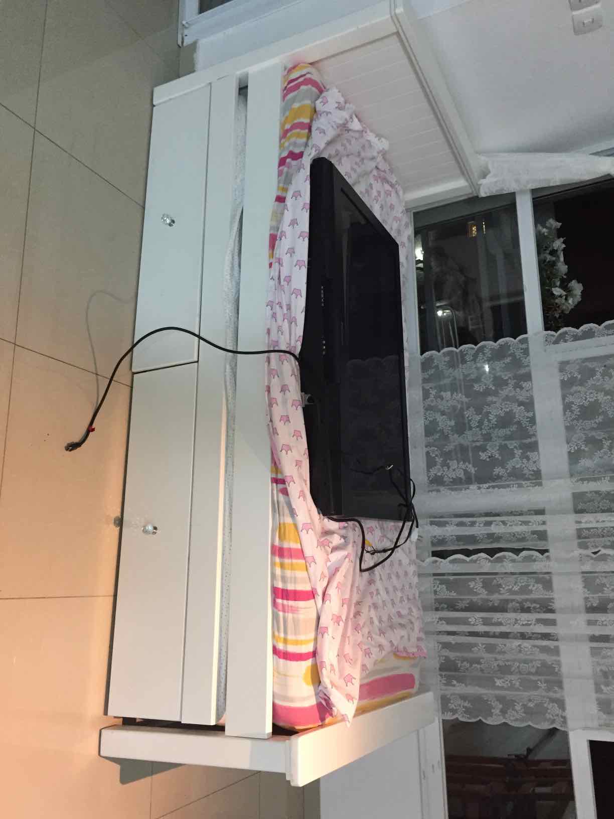 מיטת נוער נפתחת
