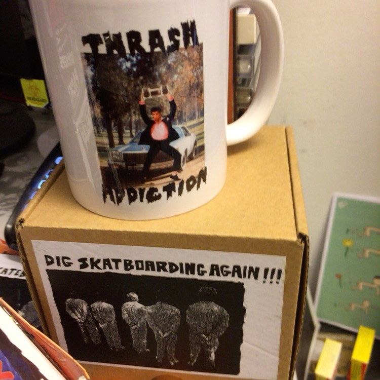  ספלי קפה  במטבע יאפ