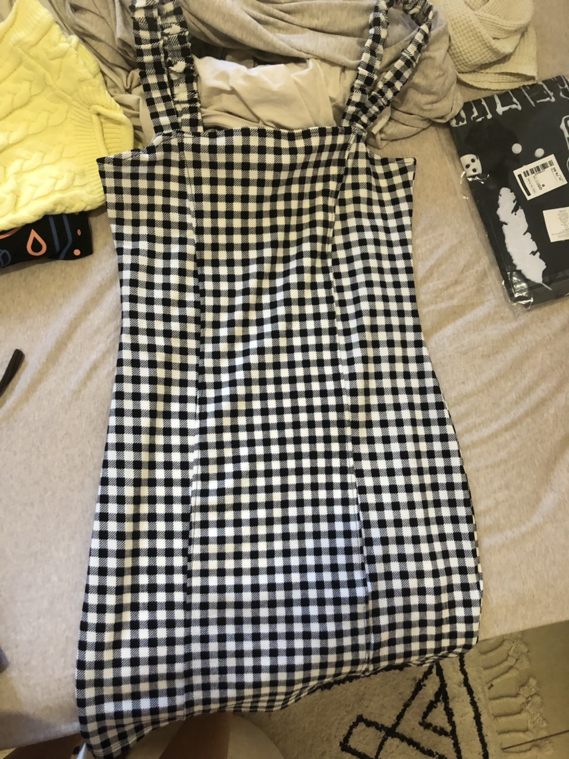 שמלת משבצות h&m 