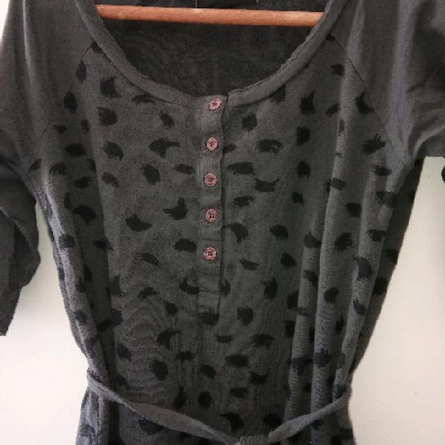 שמלה של INSIGHT