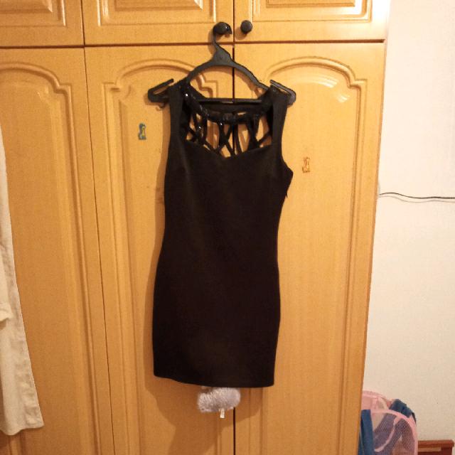 שמלת ערב שחורה