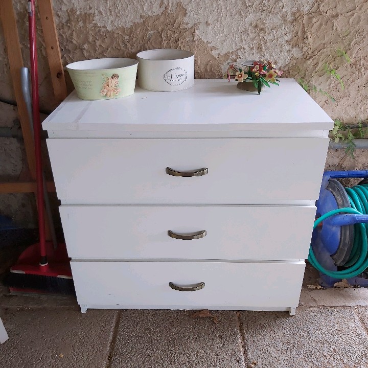 שידה מהממת במחיר מצחיק