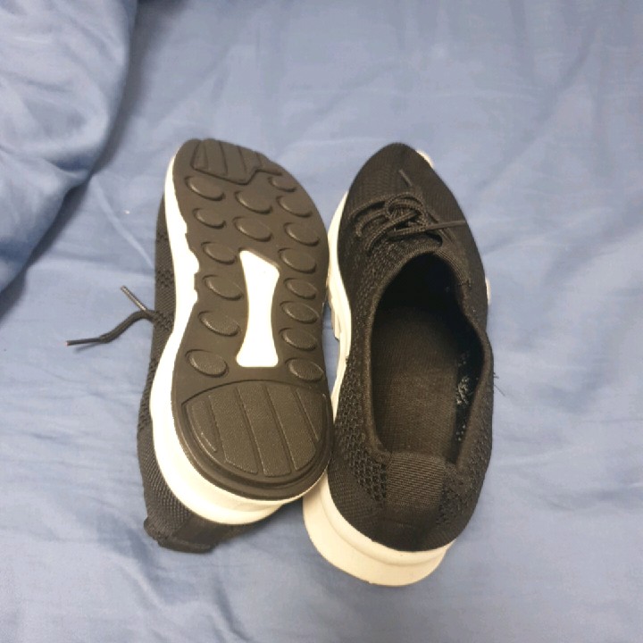 נעלי סניקרס