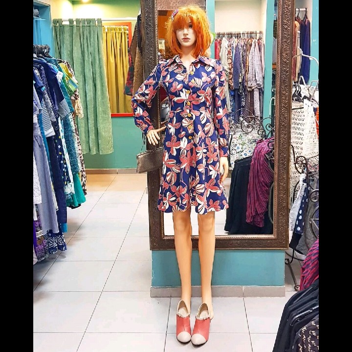 vintage flowers look