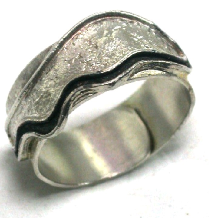 טבעת גלי הים