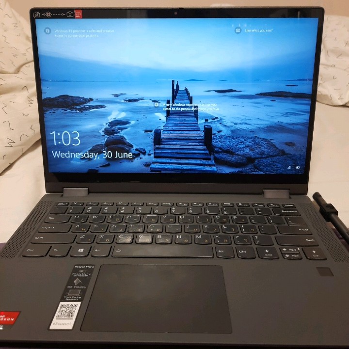 מחשב לנובו כמעט חדש נקנה לתקופת העבודה בזום ולא שומש כמעט מחשב מצויין!! 1550 שקל בלבד מגיע עם טביעת אצבע ומסך מגע אפשר להשתמש בו עם הידיים מגיע עם עם מגע יחד עם העט תוספת 50 שקלים