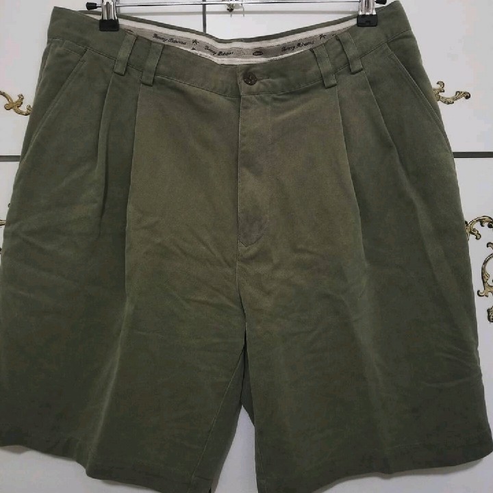 Tommy Bahama shorts, 100% silk, 130₪