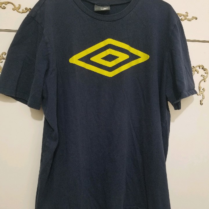 Umbro XL shirt