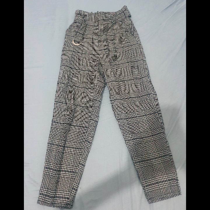 מכנס משובץ שחור לבן