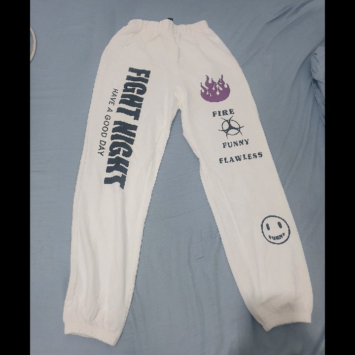 מכנס מהמם וסופר אופנתי