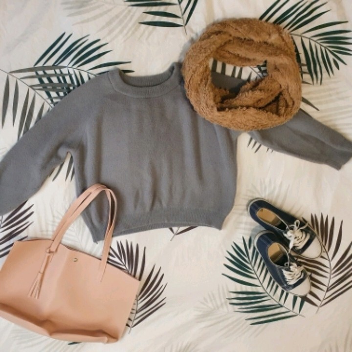 סריג קרופ אפור