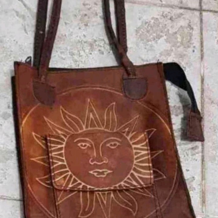 תיק מיוחד מעור אמיתי