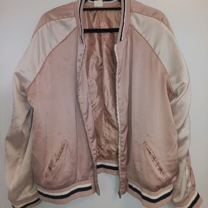 ג'קט היסטרי בצבע ורוד עתיק בוהק