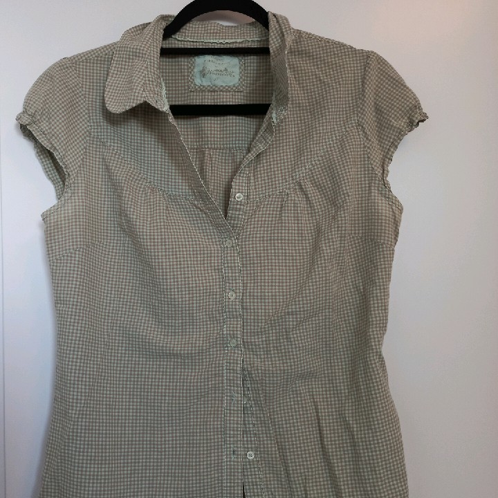 חולצת וינטג' יפה וקלילה