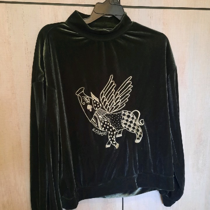 חולצת קטיפה ירוק בקבוק