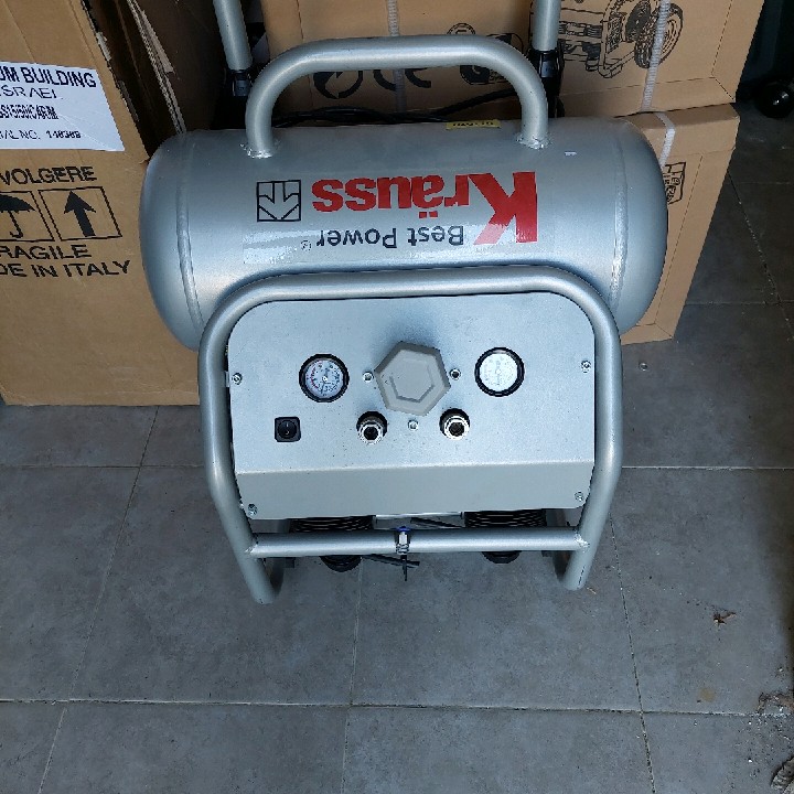 מציאה קומפרסור מושתק 2 ראשים ללא שמן החל מ899 ₪