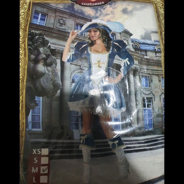 תחפושת אשת המוסקטייר