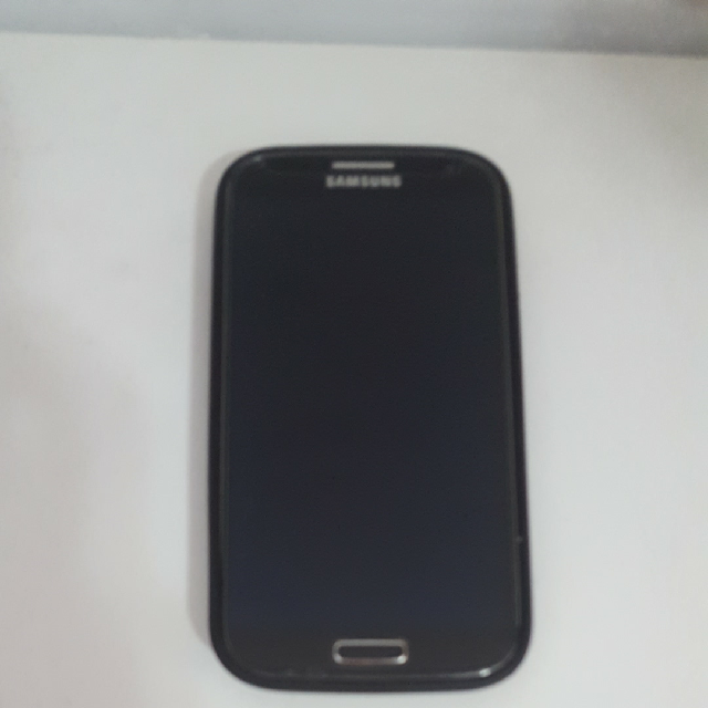 גלקסי 4 עם מגן אחורי מיוחד, ומגן מסך.