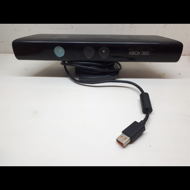 המצלמה לXBOX 360 .
היא כמו חדשה