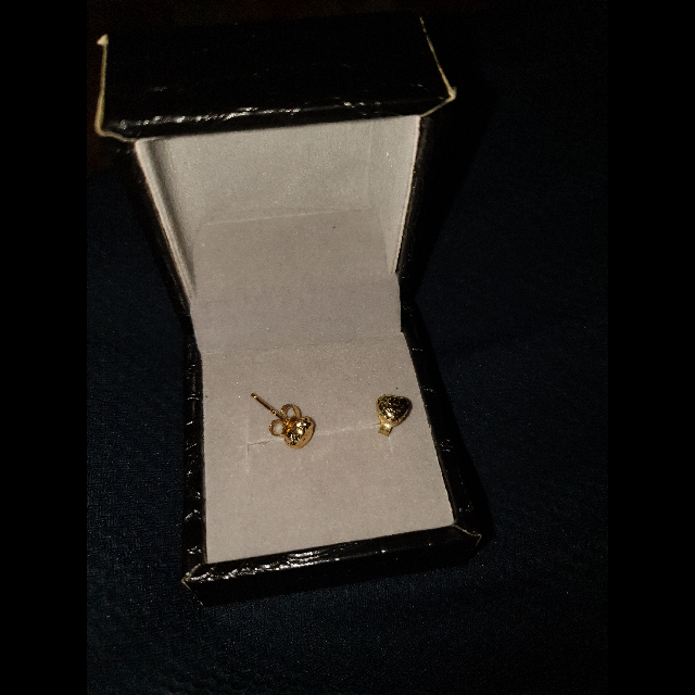 עגילי זהב 24k (לא ציפוי) בצורת לב