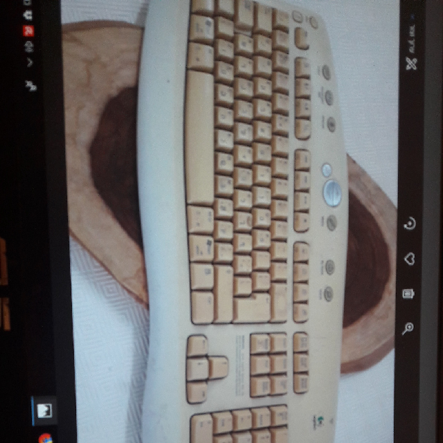 מקלדת אלחוטית מקורית של לוגיטייק