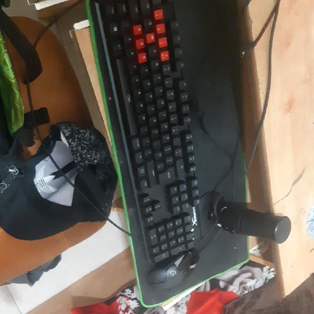 gtx 1060 arous i5 5600 ssd 120g 4tb ram 16 2400hyperx rgb case