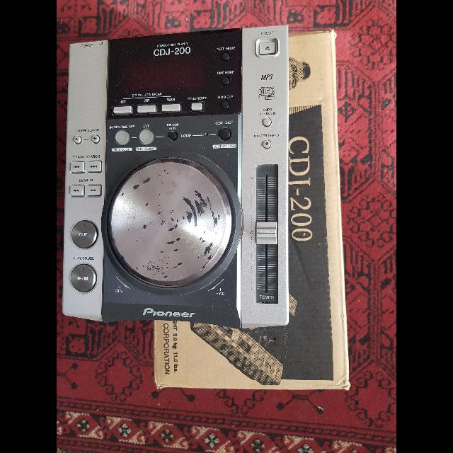 CD 200פיוניר עובד מציון