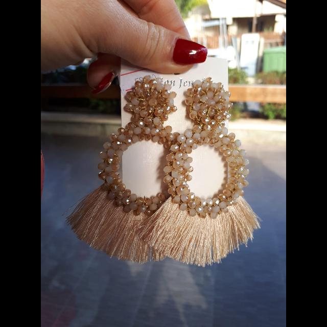 עגילים מעוצבים