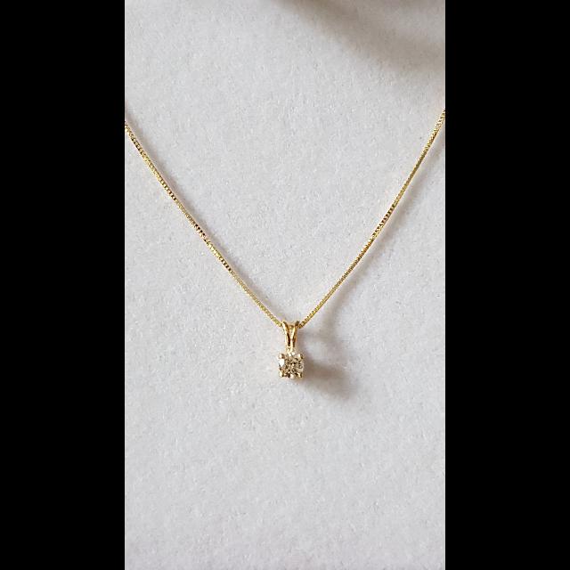 תליון יהלום .