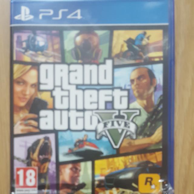 משחק GTA V לפליישטישן 4